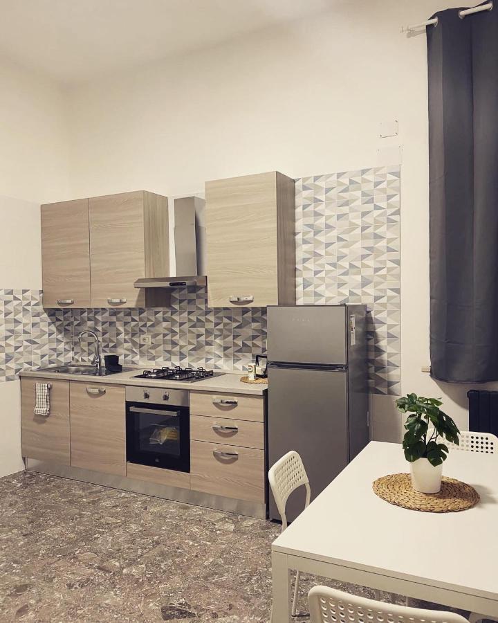 נאפולי Maison Silvia מראה חיצוני תמונה